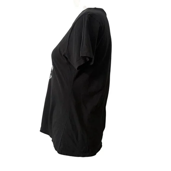 Green Day Oakland CA Graphic T-Shirt Medium Ladies Crew Neck Black Short Sleeve - Picture 2 of 9